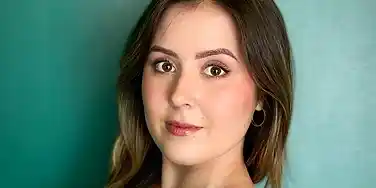 Nicole Snell